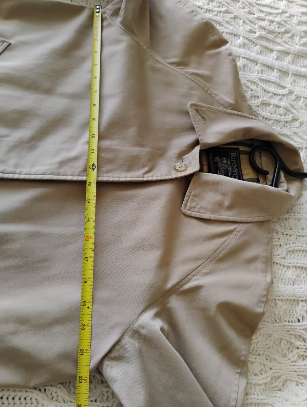 Vintage Burberry Trench Coat, Single Breasted - Picture 9 of 10
